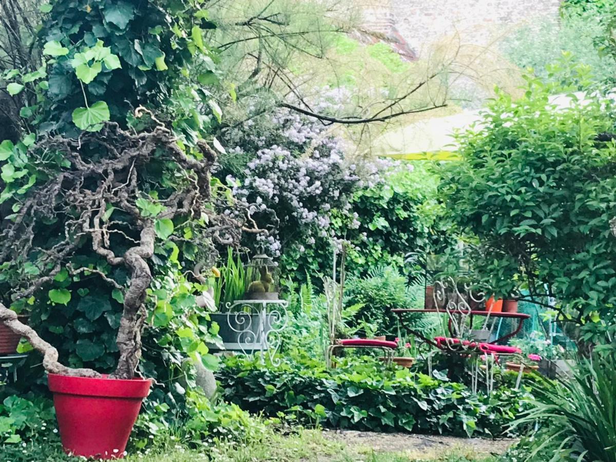 مولان La Maison Des Roses المظهر الخارجي الصورة